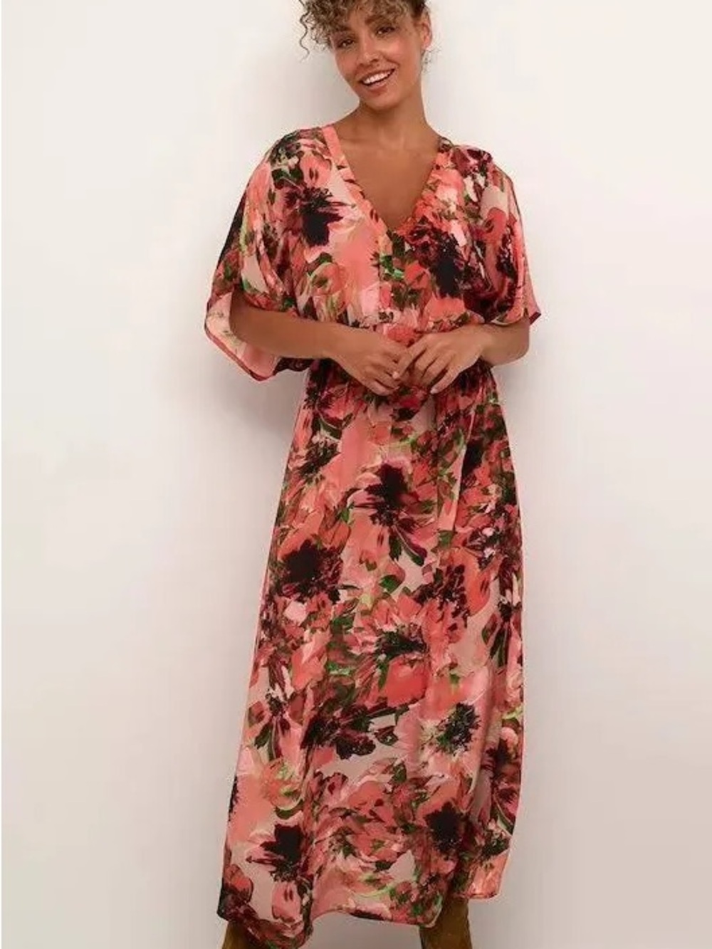CREAM Coral Floral Maxi Dress with Short Sleeves and Elastic Waist